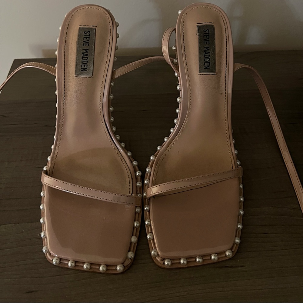 Pearl Steve Madden heels - only worn once - beautiful